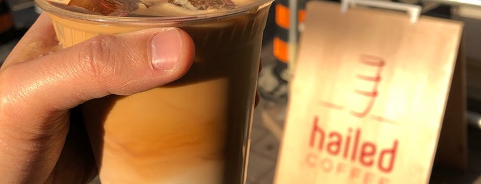 Hailed Coffee is one of Christoph : понравившиеся места.
