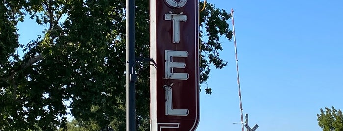 El Bonita Motel is one of Wine Country Favorites.