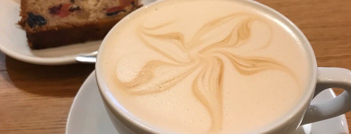 Double B Coffee & Tea is one of Posti che sono piaciuti a Oksana.