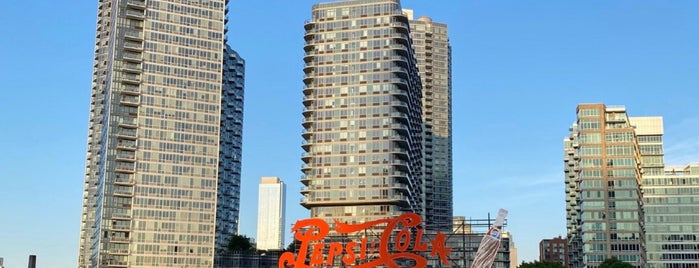 Pepsi Cola Sign is one of ericさんのお気に入りスポット.