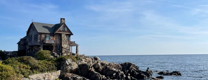 The Breakwater Inn and Spa is one of Kennebunkport.