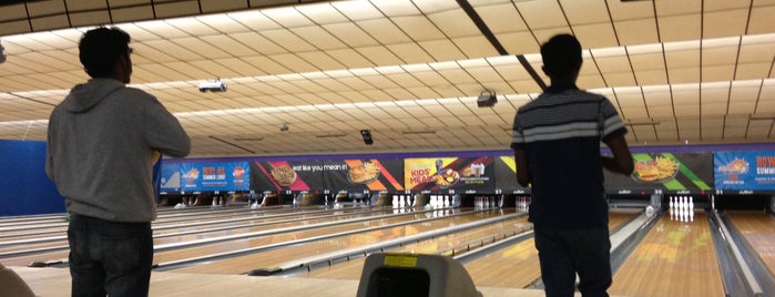 AMF Hoffman Lanes is one of Places.