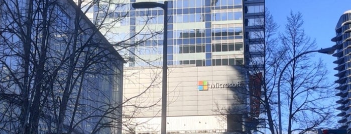 Microsoft Lincoln Square Floor 17 is one of Henrik Nerup'un Beğendiği Mekanlar.