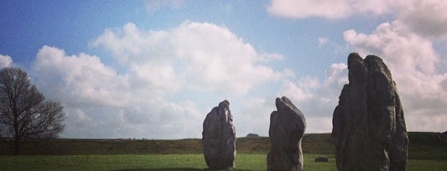 Avebury Henge and Stone Circles is one of BUCKETLIST: Aliens.