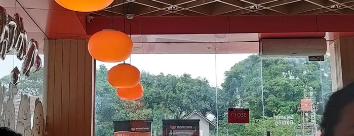 Yoshinoya Kemang is one of The 15 Best Places for Teriyaki in Jakarta.