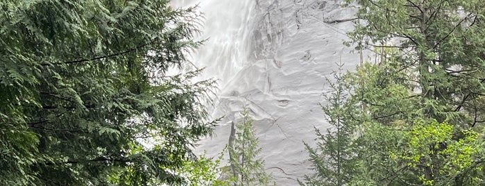 Shannon Falls Provincial Park is one of Traveling BC.