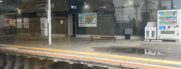 新鳥栖駅 is one of 停車したことのある駅.