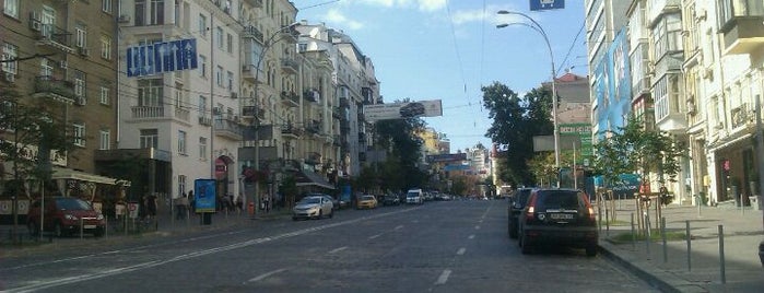 Velyka Vasylkivska Street is one of Kyiv places, which I like..