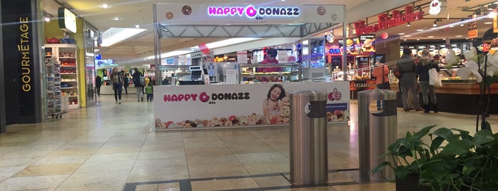 happy donazz & Co is one of Maxさんのお気に入りスポット.