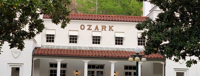 Ozark Bathhouse is one of Tempat yang Disukai Super.