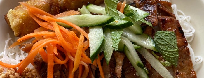 Com Tam Dao Vien/Peach Garden Express is one of The 15 Best Places for Pork Chops in Toronto.