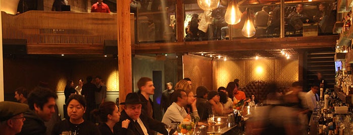 Era Art Bar & Lounge is one of Tempat yang Disimpan Gabriel.