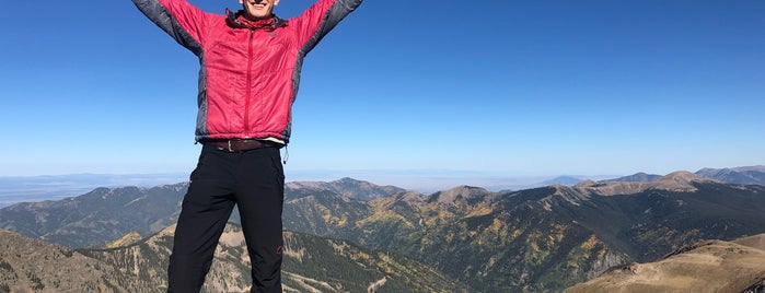 Wheeler Peak Summit is one of Orte, die Zach gefallen.