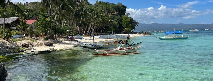 Diniwid Beach is one of Boracay Island.