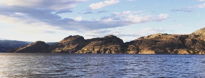 Okanagan Lake Provincial Park is one of Locais curtidos por Katharine.