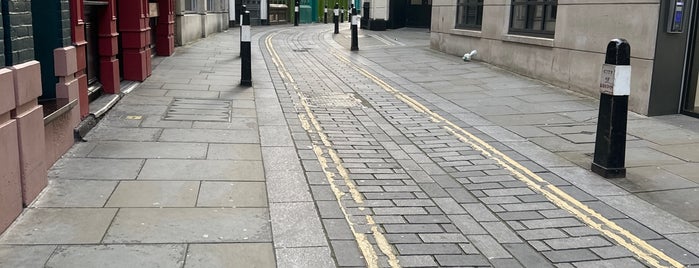 Carter Lane Coffee House is one of Clerkenwell, Smithfield’s, Farringdon.