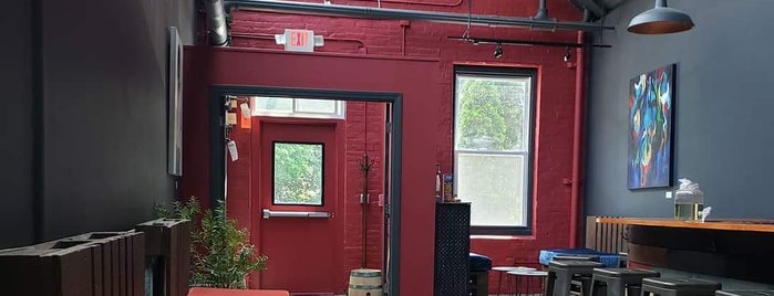 White Dog Distilling is one of PVD Food & Drinks.