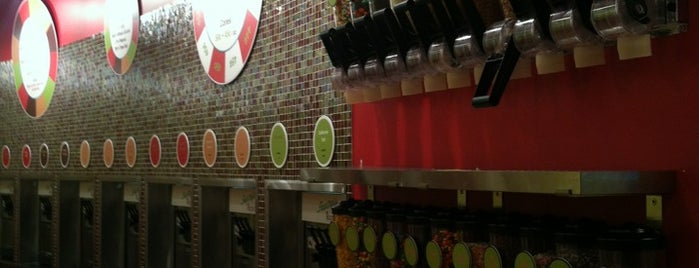 Freestyle Yogurt is one of Top 10 Favirotes Places in Minnesota.