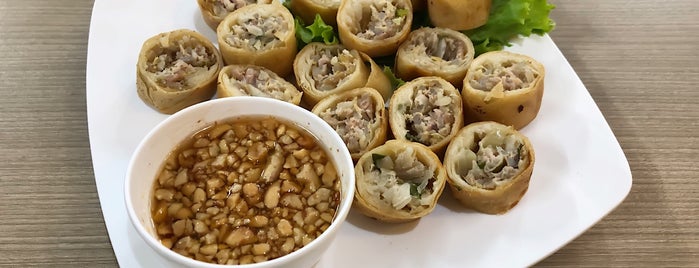 Tippawon Vietnamnese Cuisine is one of ปริ๊นออกไปแรด.