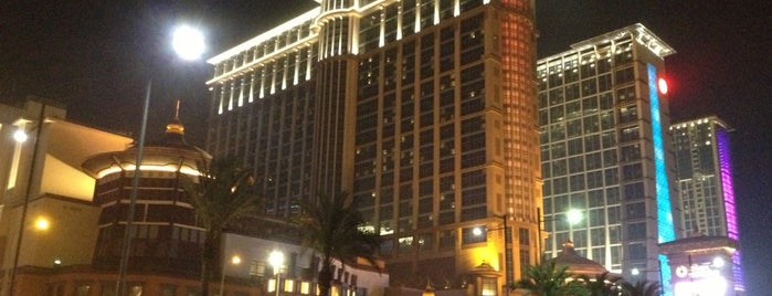 Crown Towers Macau 皇冠度假酒店 is one of South East Asia Travel List.
