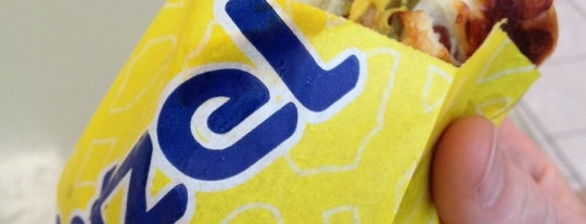 Wetzel's Pretzels is one of Todd’s Liked Places.