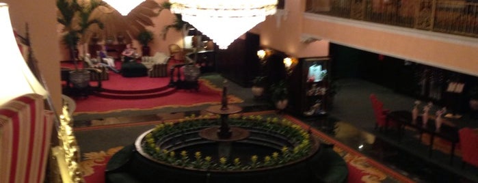 Amway Grand Plaza Hotel, Curio Collection by Hilton is one of Gespeicherte Orte von Ruadhán.