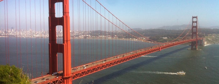 Battery Golden Gate Lookout is one of Tempat yang Disukai Krzysztof.