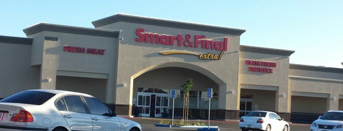 Smart & Final Extra! is one of สถานที่ที่ Anoush ถูกใจ.