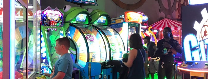 Gizmo's Fun Factory is one of Arcades and Fun Places.