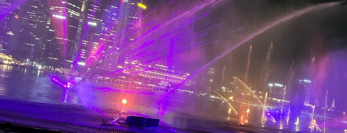 Spectra (Light & Water Show) is one of Singapur.