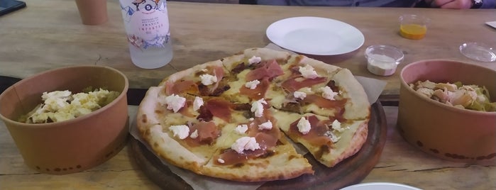 One More Pizza на Подолі is one of Tempat yang Disimpan Ann.