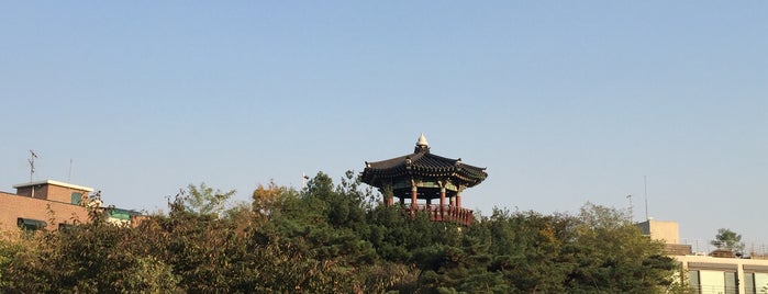 Namsan Mountain Apex is one of Seul.