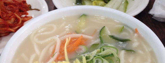 연희동 칼국수 is one of Shinchon - Food, 신촌-밥.