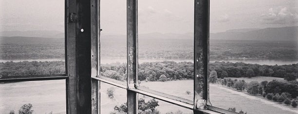 Ferncliff Forest Observation Tower is one of Lieux qui ont plu à Nikki.