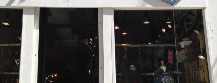 Brandy Melville is one of Shop NY.