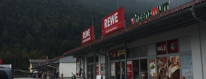 REWE is one of Orte, die James gefallen.