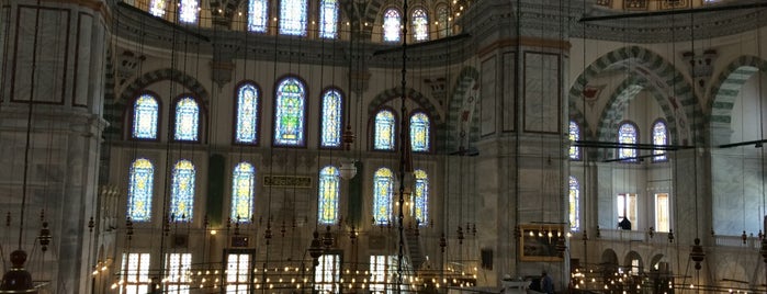 Mesquita de Fatih is one of Istanbul.