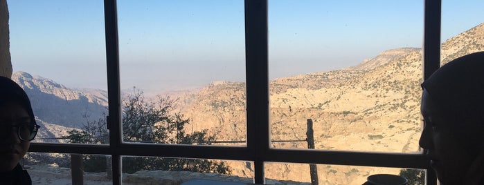 Wadi Dana Eco-Camp is one of Dirkさんのお気に入りスポット.