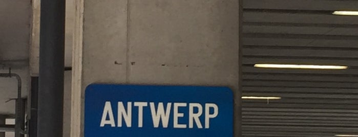Airport Express to Antwerp is one of Lugares favoritos de Wendy.