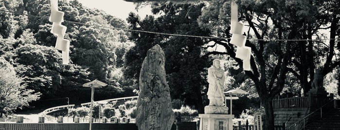 大浜八幡大神社 is one of spot.