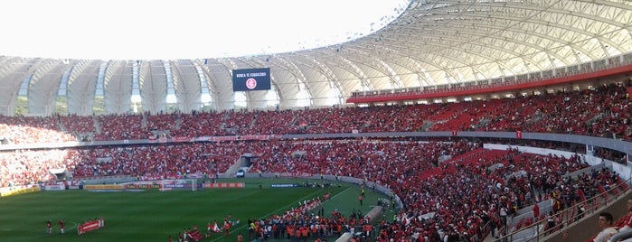 Estádio Beira-Rio is one of Tempat yang Disukai Angela Teresa.