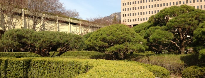 Government Complex Gwacheon is one of Won-Kyungさんのお気に入りスポット.