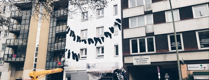 Wedding Walls | Urban Art + Streetart Berlin is one of Tempat yang Disukai Moog.