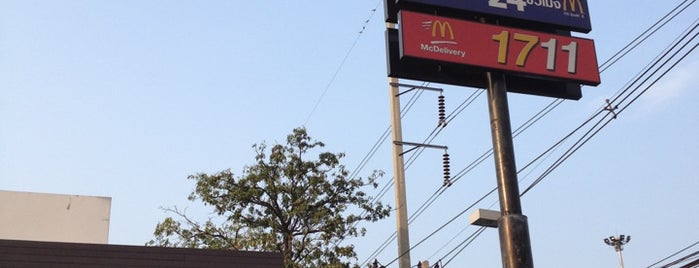 McDonald's is one of Posti che sono piaciuti a PaePae.