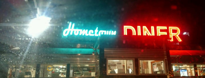 Hometown Diner is one of Lugares favoritos de Adam.