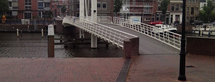 V.O.C. Brug is one of Bruggen in de regio Rotterdam.