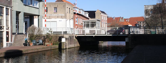 Ooievaarsbrug is one of Bruggen in de regio Rotterdam.
