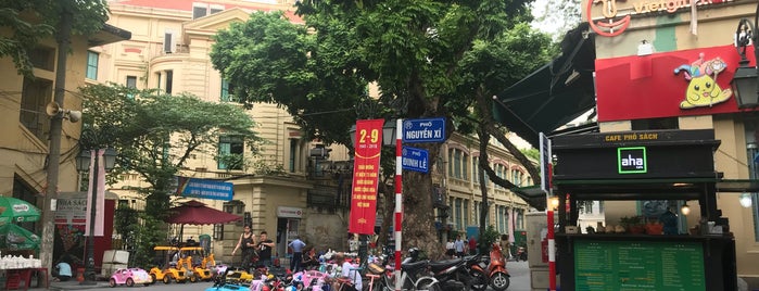 Mayfair Cafe is one of Hanoi.