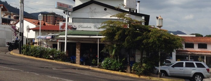 Panaderia Casablanca is one of สถานที่ที่ Jose ถูกใจ.