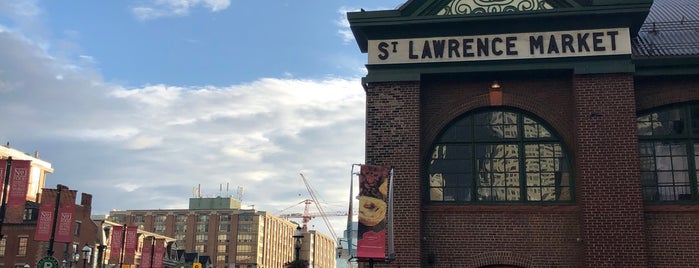 St. Lawrence Market (North Building) is one of Toronto Food Trip.